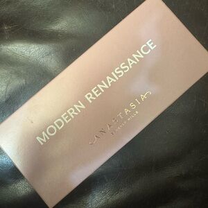 Anastasia Beverly Hills Modern Renaissance Eyeshadow Collection